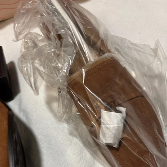 Easy Spirit Women's Tan Suede Loafers - Picture 4 of 5